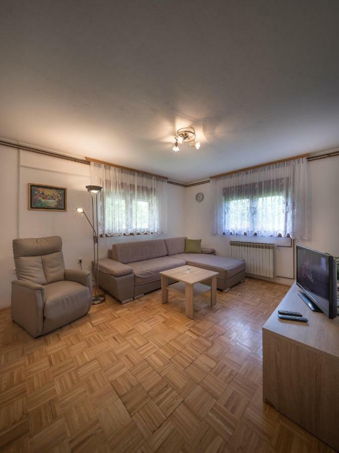 Apartment Barica *